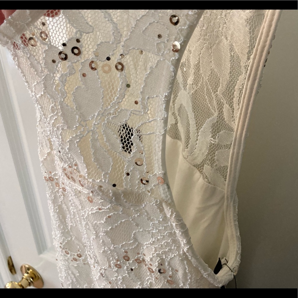 NEW Iz Byer California Sleeveless Lace Top… - Picture 4 of 14
